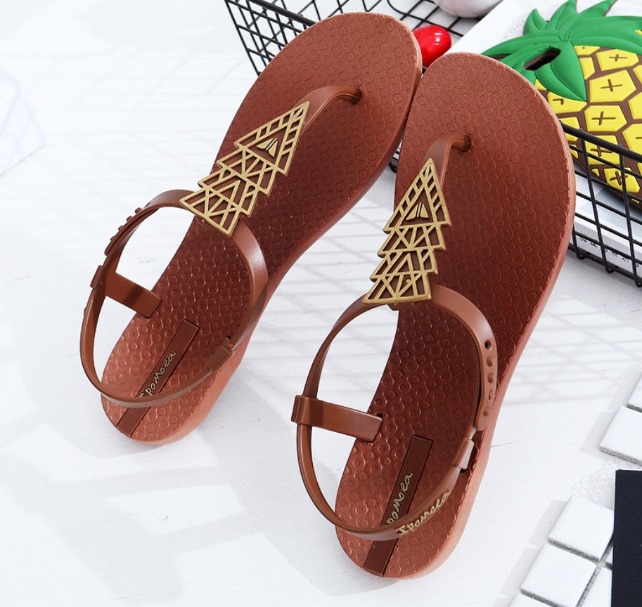 Flat beach shoes